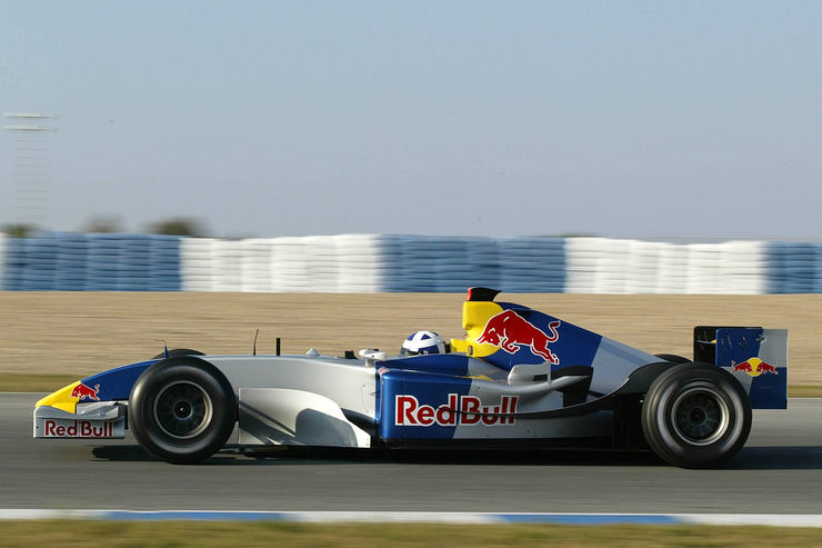 Red Bull/Jaguar R5, dec. 2004
